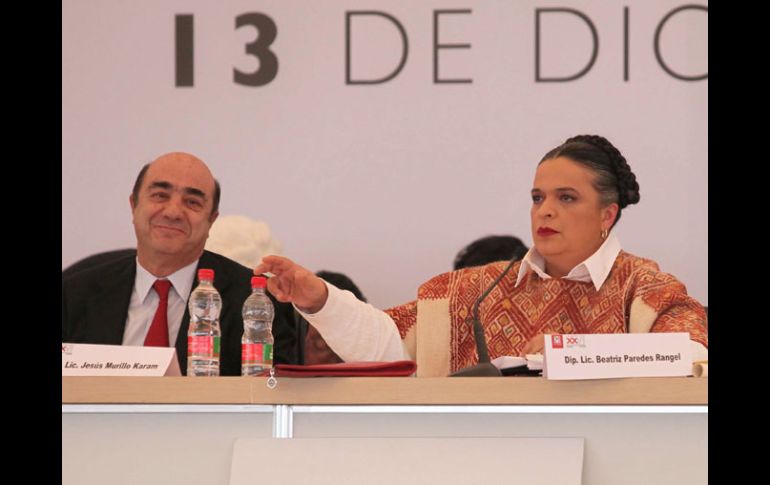 Jesús Murillo Karam y Beatriz Paredes encabezan la XXVI Sesión Extraordinaria del Consejo Político Nacional del PRI. EL UNIVERSAL  /