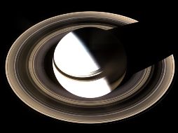 El misterio de los anillos de Saturno ''ha sido un enigma por siglos para la gente'' . NASA  /