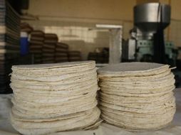 El Gobierno federal y diferentes organizaciones defienden el actual valor de la tortilla. M. FREYRÍA  /