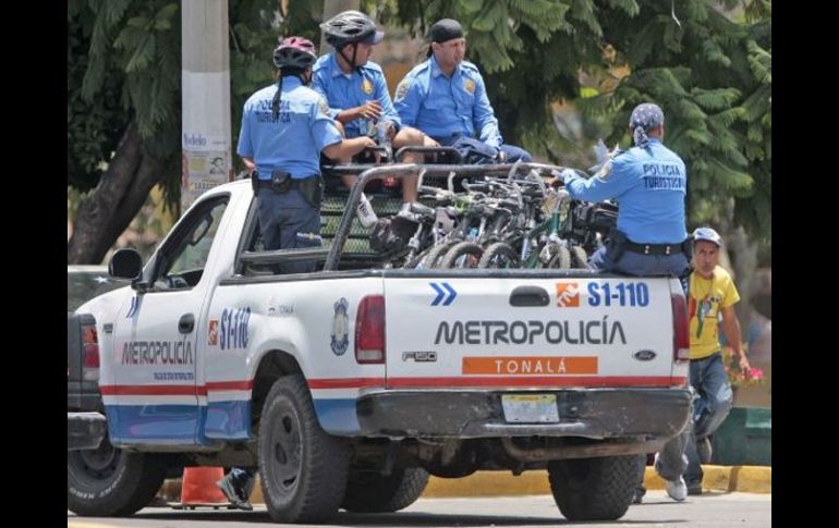 En la compra de 40 patrullas para Tonalá se pudiera evitar un desembolso de cuatro millones de pesos. ARCHIVO  /