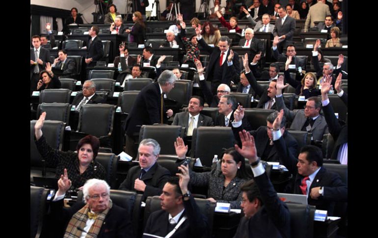 Luego de dos rondas de votación, ninguna de las tres aspirantes a ministra de la Corte alcanzó la cifra requerida. EL UNIVERSAL  /