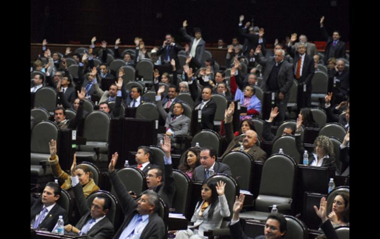 La Cámara de Diputados aprobó con 384 votos a favor, 2 en contra y 21 abstenciones el dictamen de desafuero contra Godoy. NTX  /