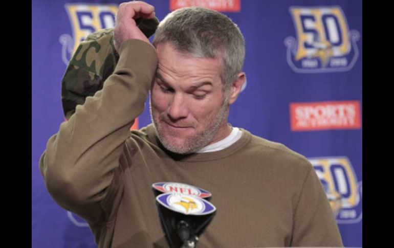 Brett Favre es esperado por su equipo antes de terminar la temporada. AP  /