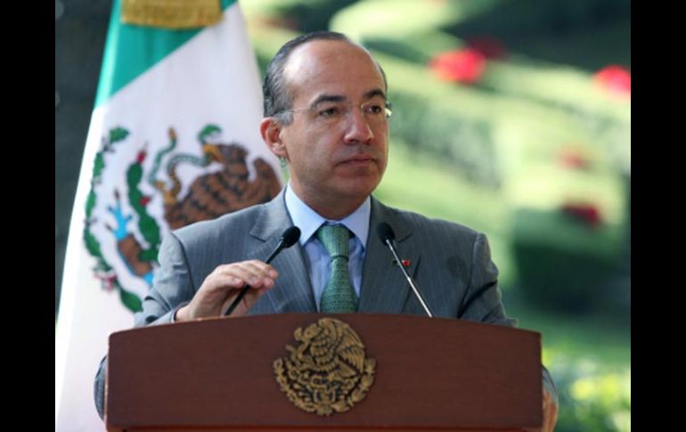 El Presidente Felipe Calderón someterá a consideración una nueva propuesta dentro de un plazo de 30 días. AFP  /