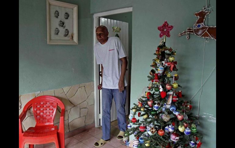 Guillermo Fariñas en su casa, en Santa Clara. AP  /