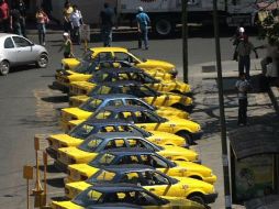 El programa inició en avenida Acueducto, donde llegaron más de 300 taxistas integrantes de la Federación de Trabajadores. ARCHIVO  /