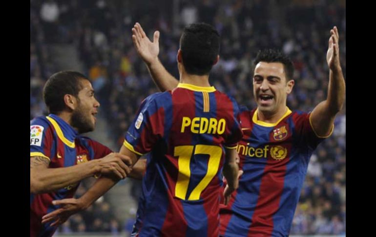 Los jugadores del Barcelona celebran uno de los tantos en la goleada ante el Espanyol. REUTERS  /