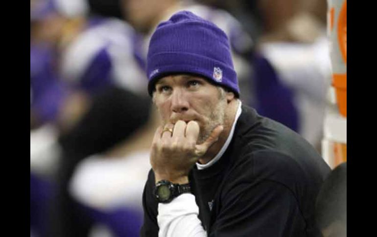 Brett Favre sigue en recuperación de sus lesiones con los Vikingos. AP  /