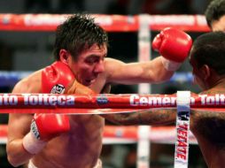 El boxerador mexicano consiguió la victoria desde el primer round. MEXSPORT  /