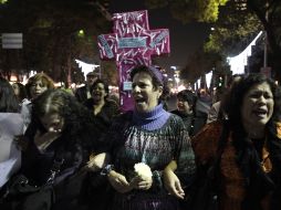 Alrededor de 100 mujeres marcharon en la Ciudad de México para exigir que se le haga justicia a Marisela Escobedo. EL UNIVERSAL  /