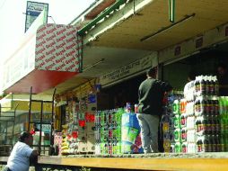 Las cámaras ayudarán a vigilar el mercado. ARCHIVO  /