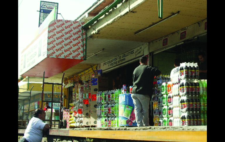 Las cámaras ayudarán a vigilar el mercado. ARCHIVO  /