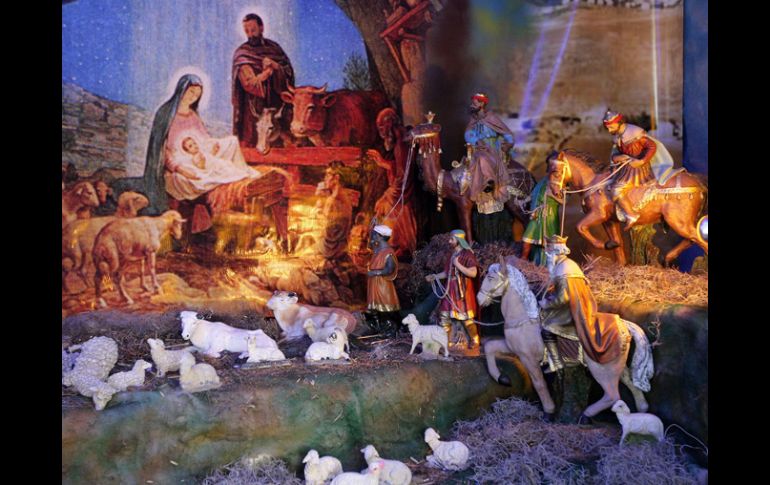 La Navidad  significa recordar el inicio de la redención con el Nacimiento del Salvador. A. HINOJOSA  /