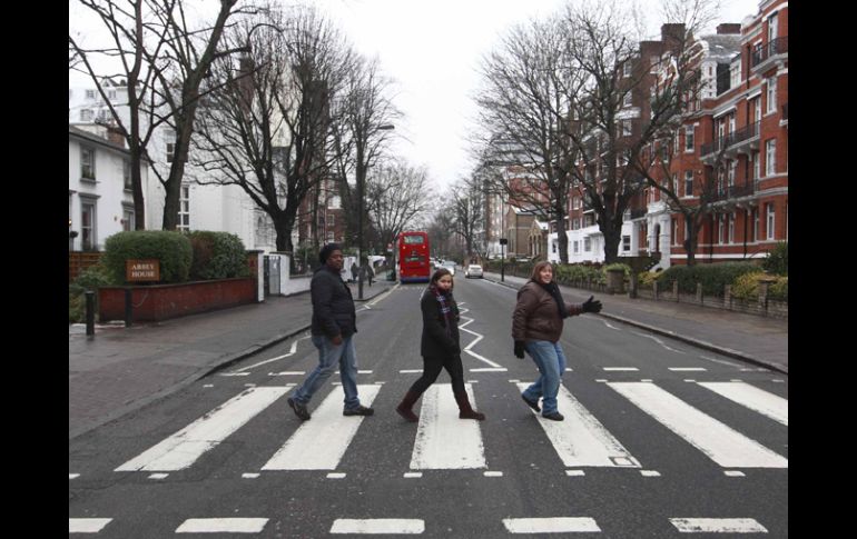 El cruce en Abbey Road atrae a miles de visitantes cada año. REUTERS  /
