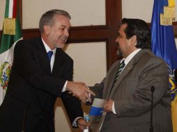 Emilio González y Marco Antonio Cortés Guardado se reunieron para dar fin al conflicto presupuestal. S. NÚÑEZ  /