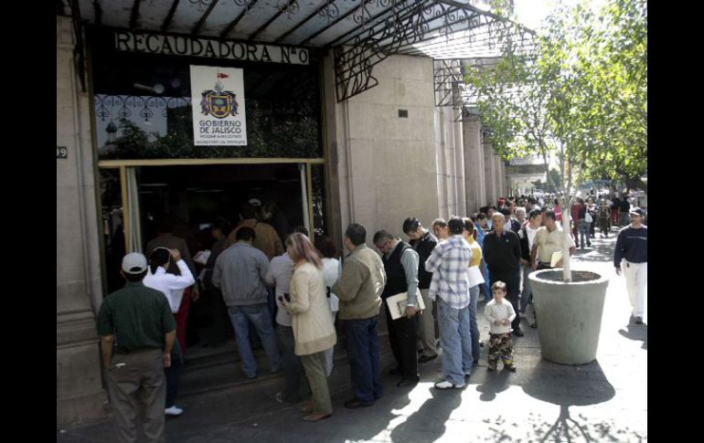 Las Oficinas Recaudadoras Metropolitanas cerrarán a las 15:30 horas el 24 y 31 de diciembre. ARCHIVO  /