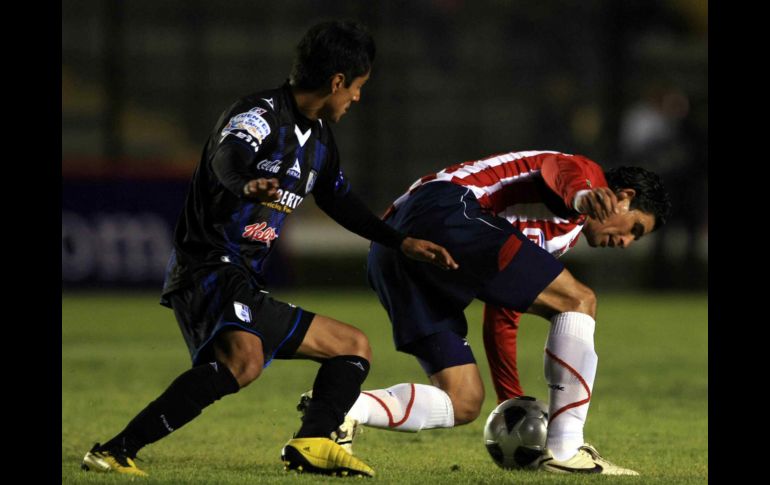 La derrota ante Querétaro dejó dos lesionados para el Rebaño, Magallón y Arellano. MEXSPORT  /