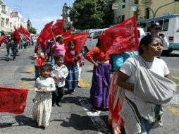 Simpatizantes del grupo Antorcha Campesina en Jalisco. ARCHIVO  /