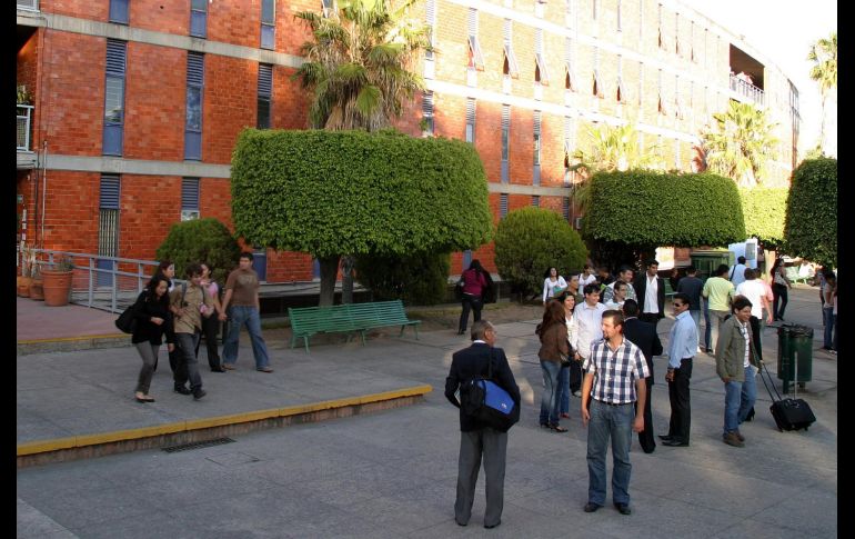 Recientemente se inauguró el undécimo bufete jurídico de la UdeG en el CUCSH. ARCHIVO  /