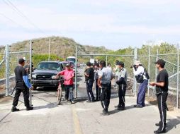 Para entrar a la playa se debe ser grabado en video y foto, así como dejar una identificación por auto. E. PACHECO  /