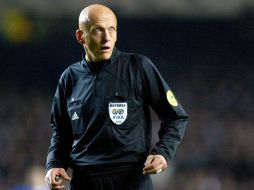 El jefe de designación arbitral de la UEFA,  Pierluigi Collina quiere contar con cinco árbitros en la Eurocopa 2012. MEXSPORT  /