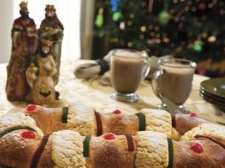 Chocolate caliente y Rosca de Reyes, forman la deliciosa tradición de la temporada. ESPECIAL  /