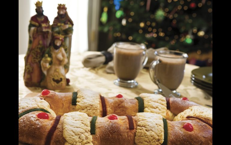 Chocolate caliente y Rosca de Reyes, forman la deliciosa tradición de la temporada. ESPECIAL  /