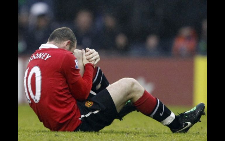 Wayne Rooney empezó bien el año anotando un gol para su equipo pero terminó lesionado. REUTERS  /