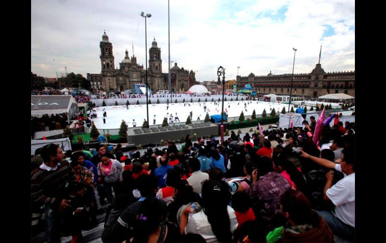 La Secretaría de Seguridad Pública del Distrito Federal apuntó que hubo saldo blanco durante los festejos de Año Nuevo. EL UNIVERSAL  /