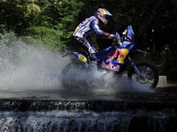 El motociclista francés Cyril Despres conduciendo su KTM. AFP  /