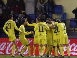 El Villarreal logró su undecima victoria al derrotar 2-0 al Sevilla. EFE  /