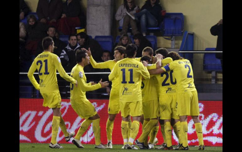 El Villarreal logró su undecima victoria al derrotar 2-0 al Sevilla. EFE  /