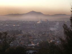 Las precipitaciones de menor intensidad que han caído en la ciudad, no han ayudado a mejorar el ambiente. ARCHIVO  /