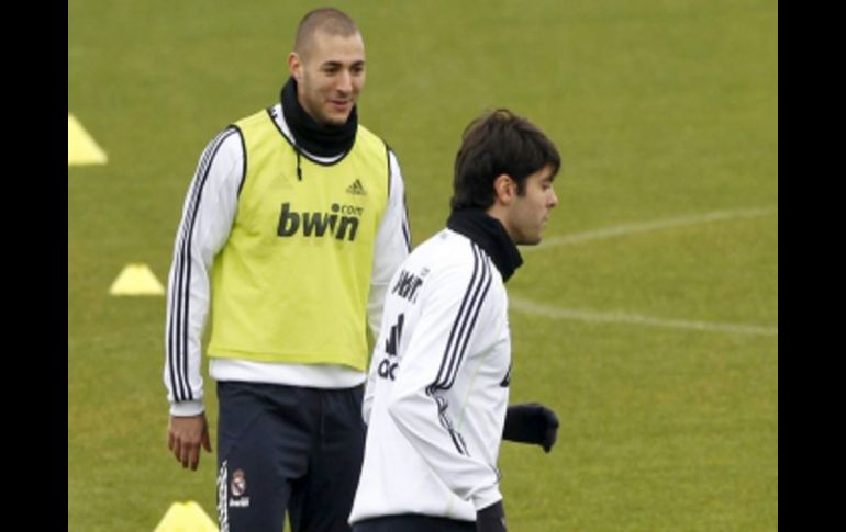 El jugador brasileño Kaká cumple con una sesión de entrenamientos con el Real Madrid. EFE  /