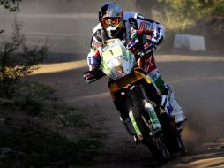 El piloto de motos español Marc Coma alcanzó el liderato del Dakar 2011. REUTERS  /