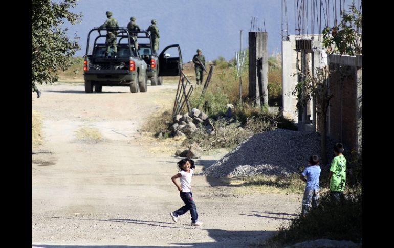 Calderón se refirió específicamente a la integridad de los niños al reafirmar su desición de combatir 'a los malos'. REUTERS  /