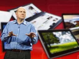 Steve Ballmer insistió en que Microsoft seguirá mejorando el Windows Phone 7. REUTERS  /