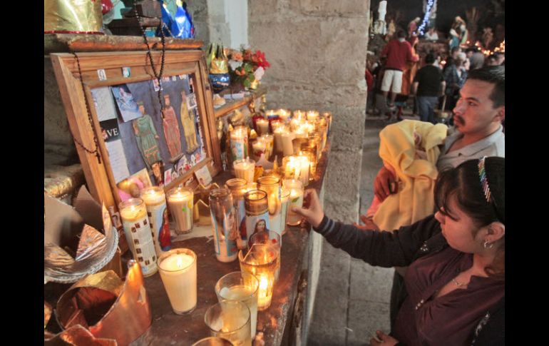 Aspecto de la asistencia de fieles a los festejos patronales en Cajititlán. S. NÚÑEZ  /