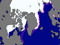 las temperaturas inusualmente altas en el Ártico han provocado que este se encuentre también con una cobertura mínima de hielo. NSIDC  /
