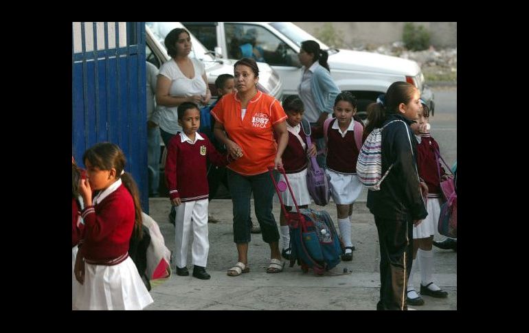 Estarán pendientes de las escuelas que soliciten recorrer su horario de ingreso si la temperatura baja. ARCHIVO  /