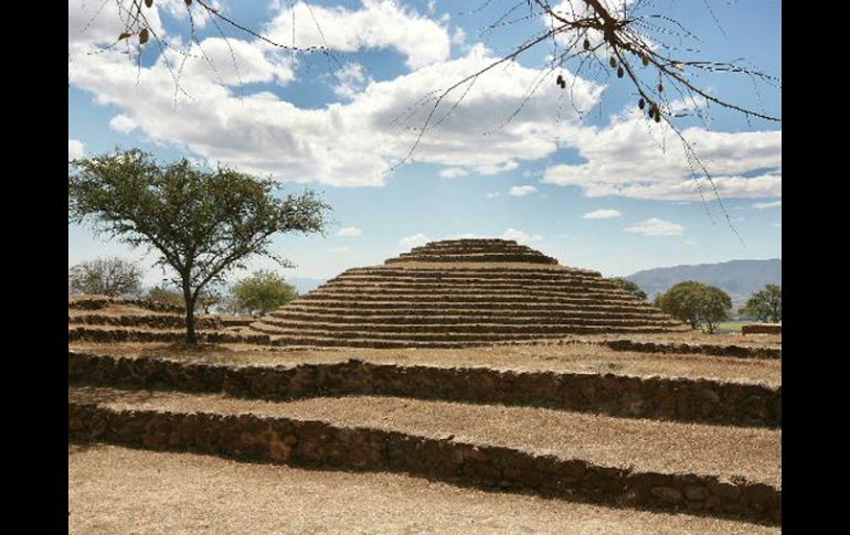 La primera guía ''Ruta de Guachimontones'' se logró hacer con base a la investigación de los expertos. A.CAMACHO  /