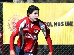 El defensivo tapatío Jonny Magallón, en una de las prácticas previas al encuentro de hoy. MEXSPORT  /