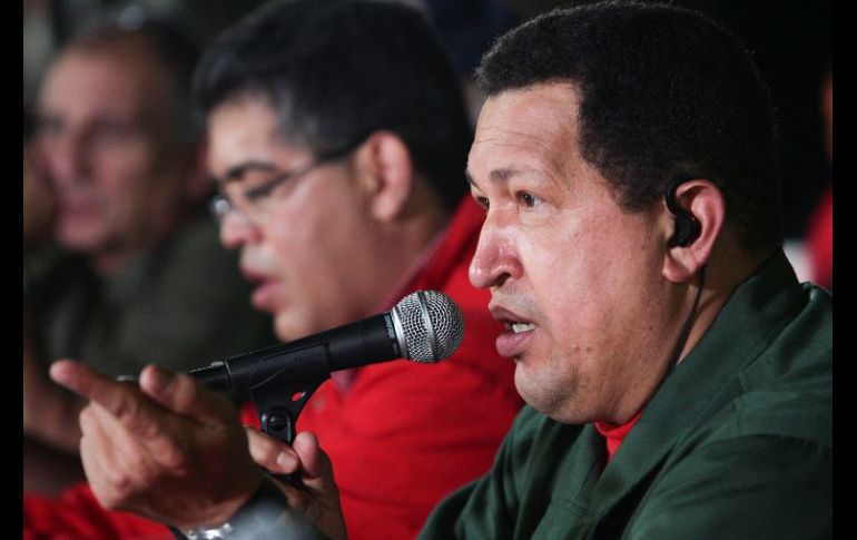 Chávez declara tener vergüenza de Insulza. REUTERS  /