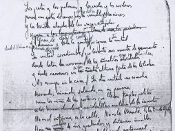 En el borrador se pueden apreciar versos que no aparecieron en la edición final. EFE  /
