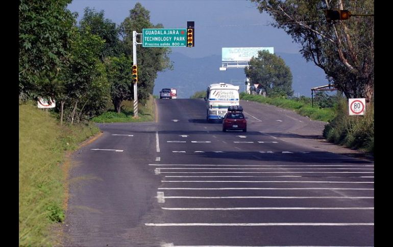 Las carreteras del Distrito Federal aún resgistra flujo vehicular por vacaciones. ARCHIVO  /