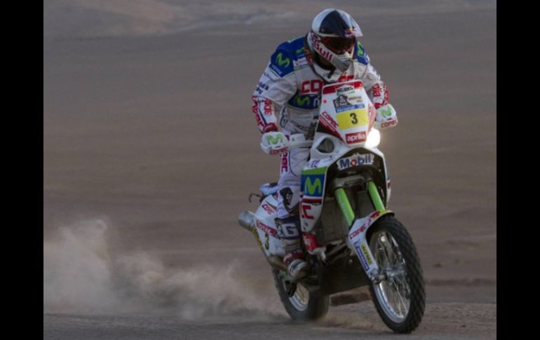 El piloto chileno Francisco 'Chaleco' López ganó la séptima etapa de Dakar. EFE  /