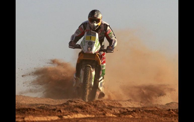 El piloto español Marc Coma durante la octava etapa del Dakar 2011. REUTERS  /