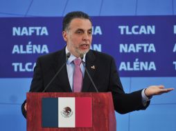 El secretario mexicano de Economía, Bruno Ferrari, al término de la reunión trilateral anual sobre el TLCAN en Ciudad de México. EFE  /