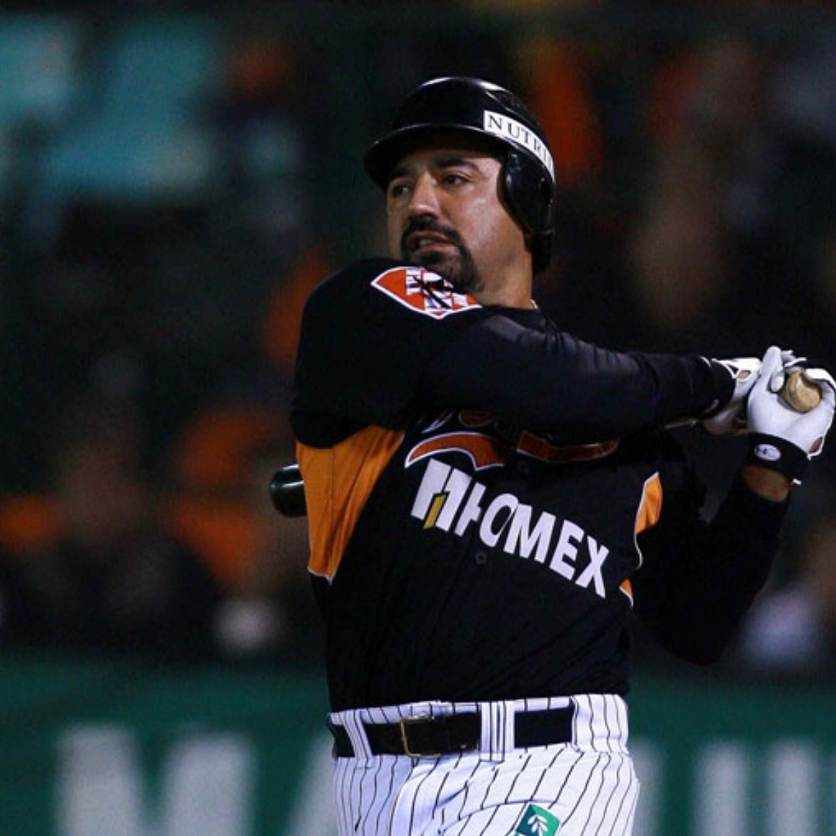 Vinny Castilla es presentado de forma oficial con Sultanes