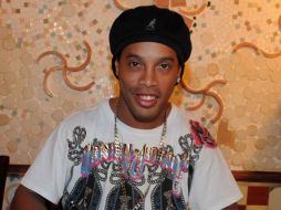 Ronaldinho espera que al regresar al futbol brasileño pueda jugar en el Mundial de 2014. AP  /